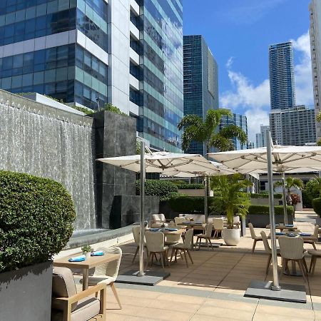 Four Seasons Hotel Miami - Luxury Private Residences 외부 사진
