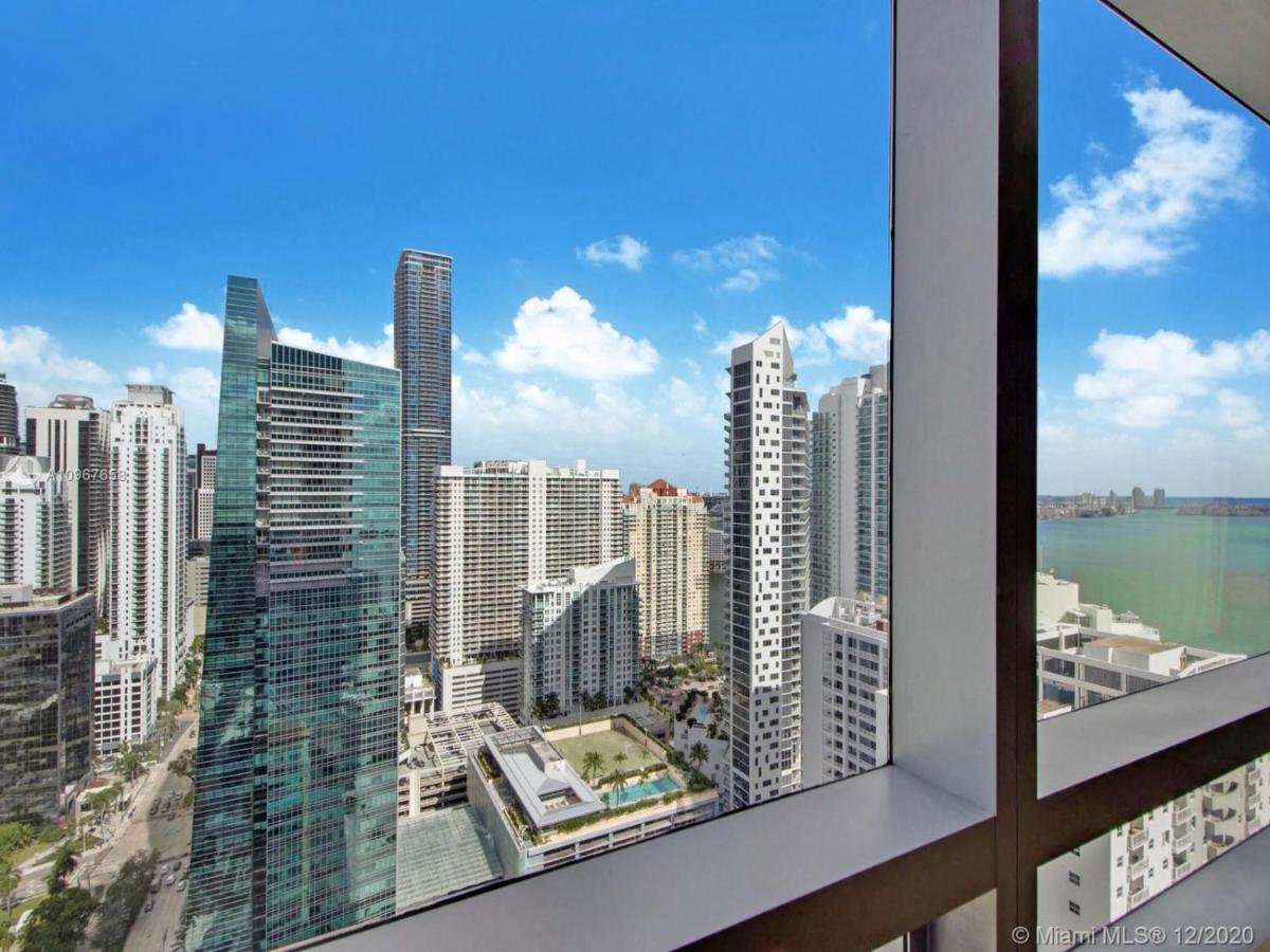 Four Seasons Hotel Miami - Luxury Private Residences 외부 사진