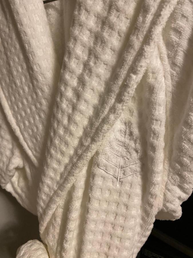 Four Seasons Hotel Miami - Luxury Private Residences 외부 사진