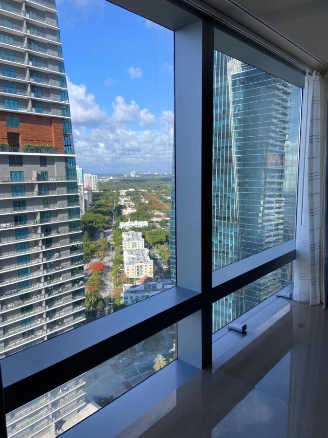 Four Seasons Hotel Miami - Luxury Private Residences 외부 사진