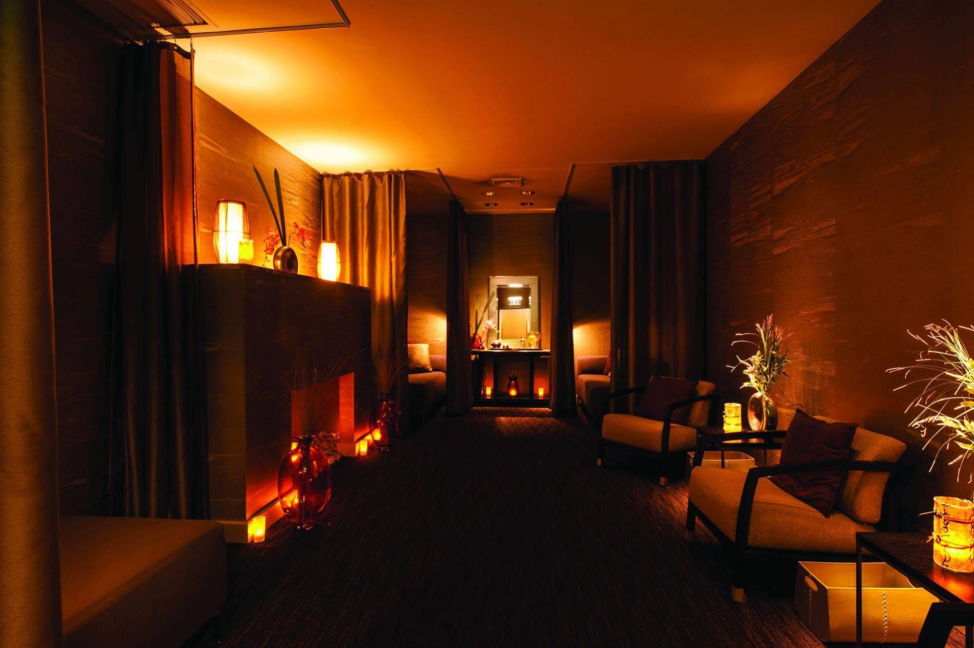 Four Seasons Hotel Miami - Luxury Private Residences 외부 사진